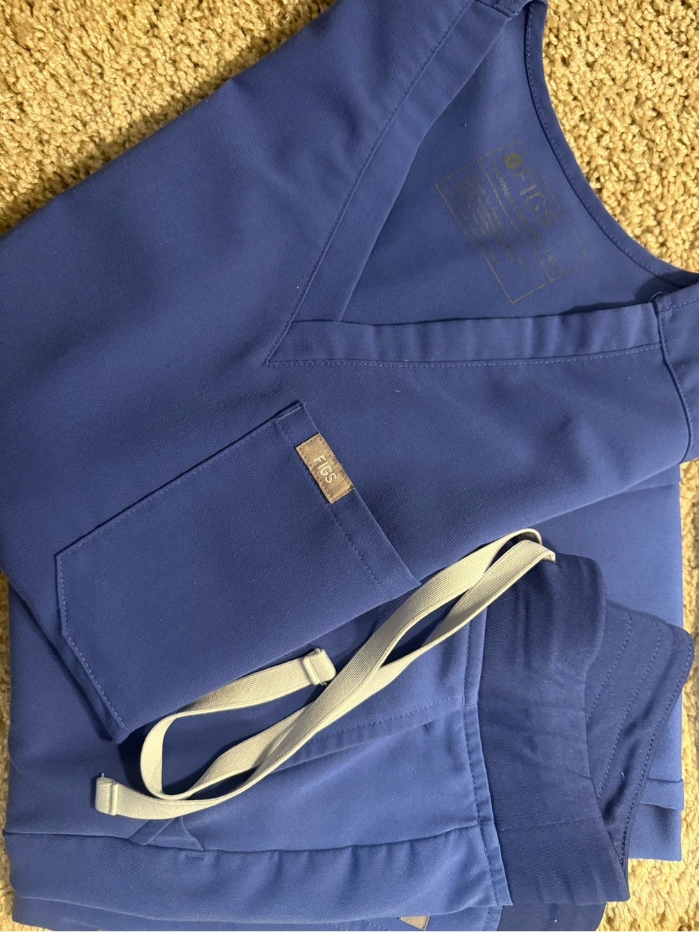 Figs Womens scrub top and jogger Pants